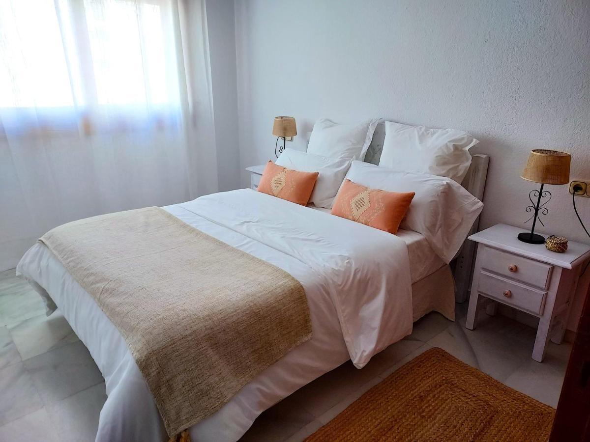 Beachfront Primera Linea De Playa En Casco Antiguo 埃斯特波纳 外观 照片