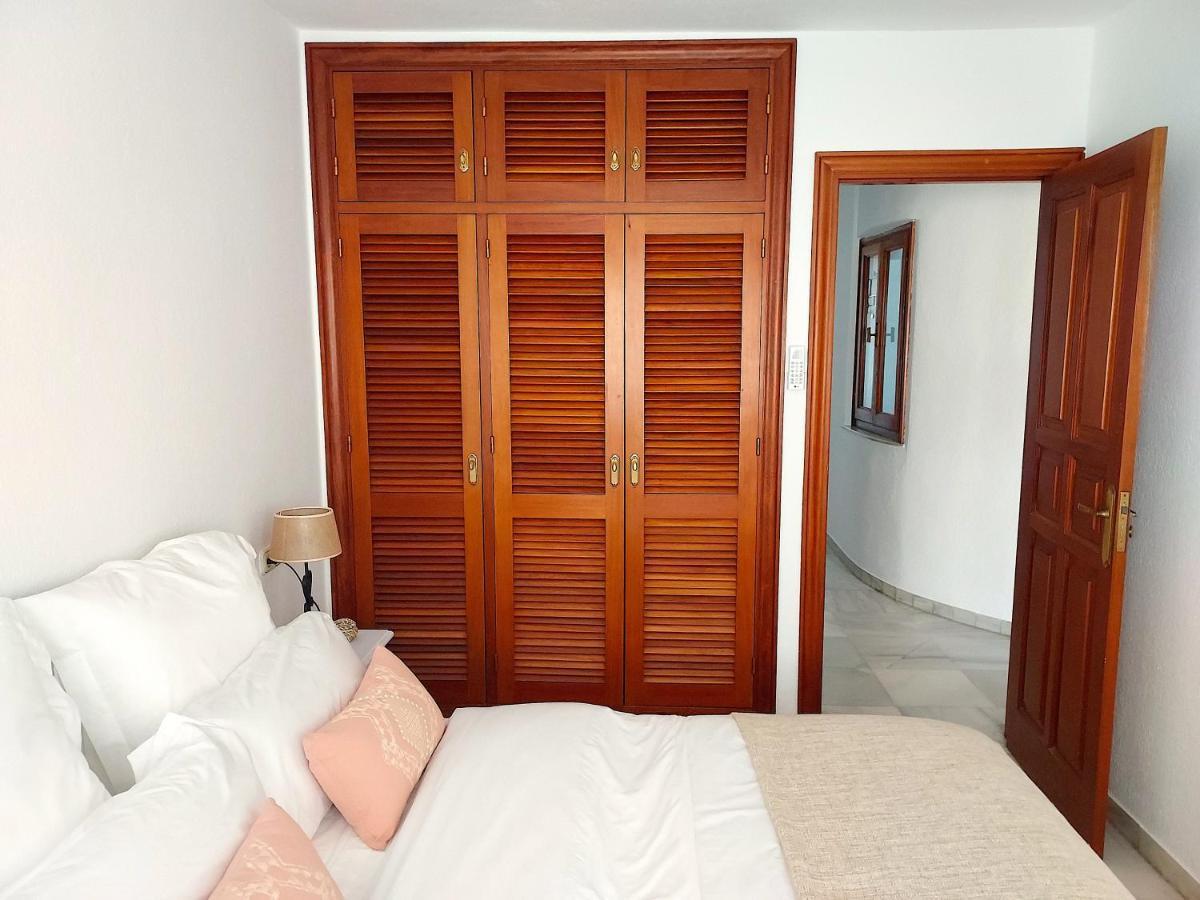 Beachfront Primera Linea De Playa En Casco Antiguo 埃斯特波纳 外观 照片